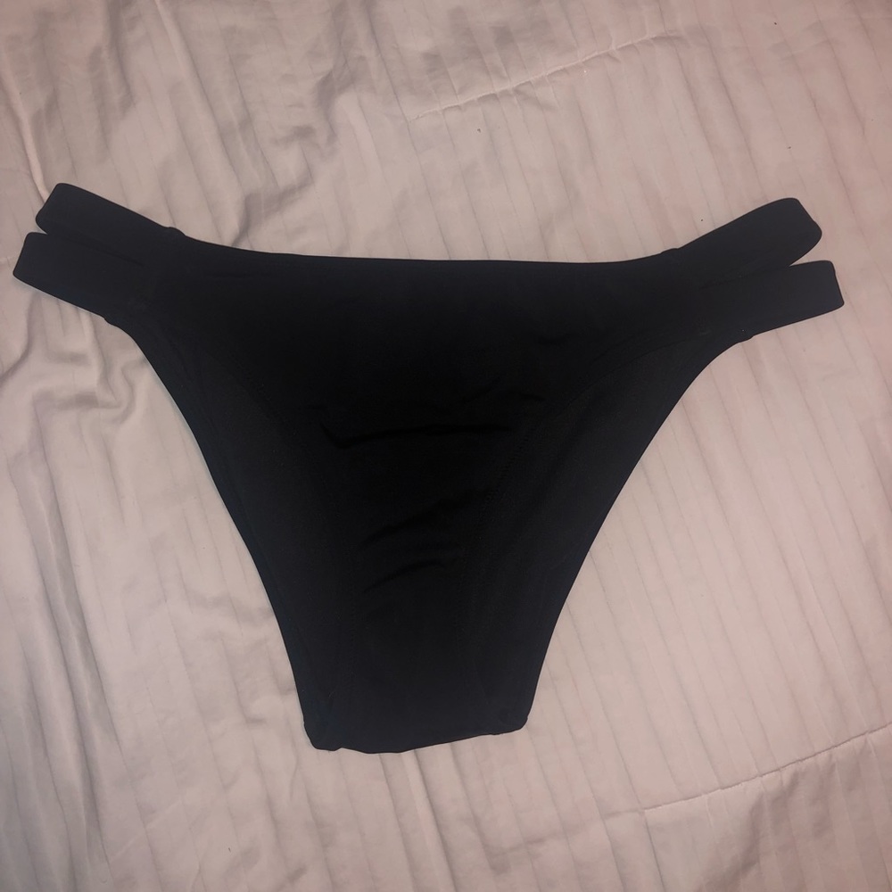 Victoria’s Secret double banded hipster